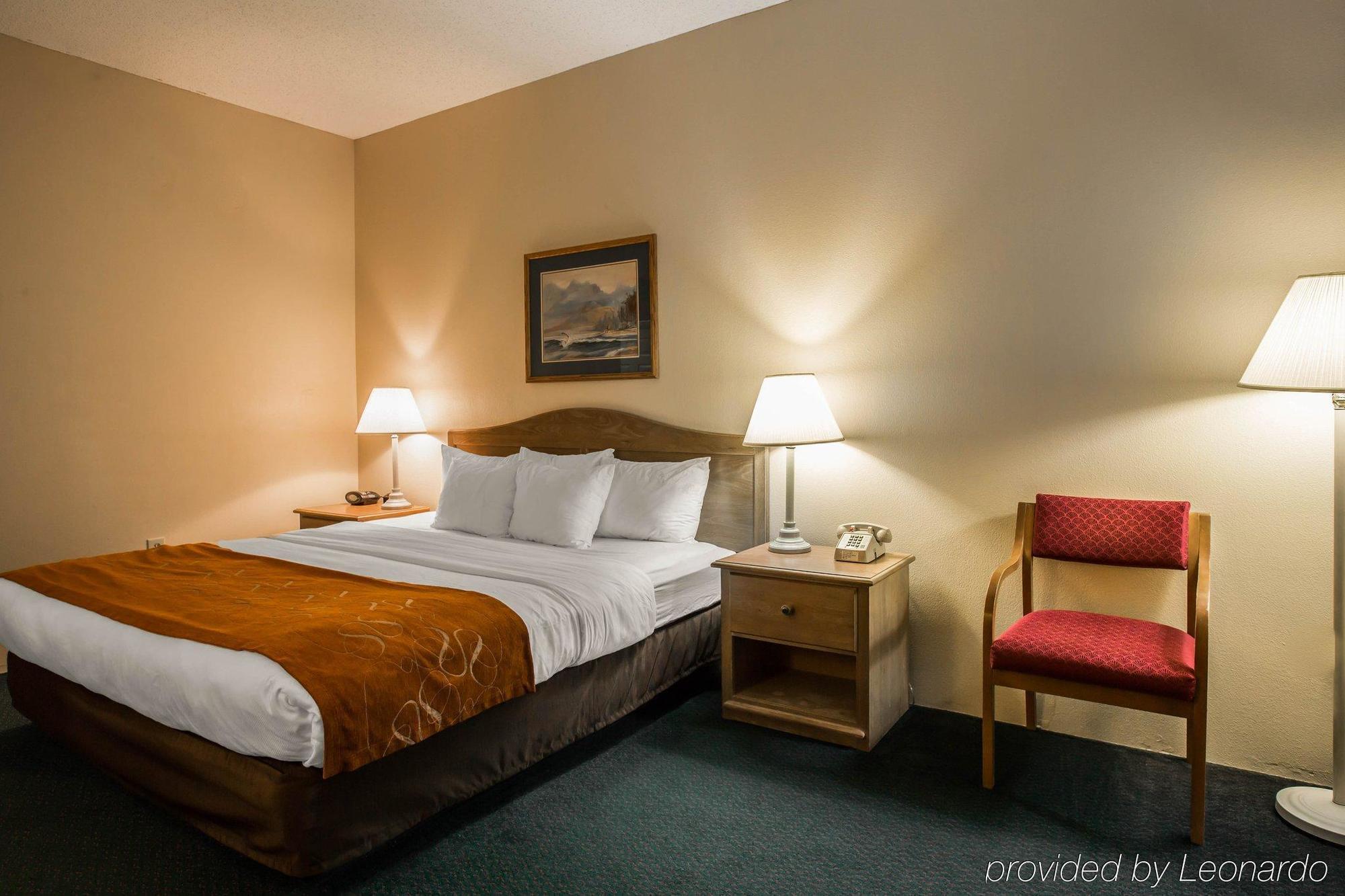 Hotel Super 8 By Wyndham Cherokee
