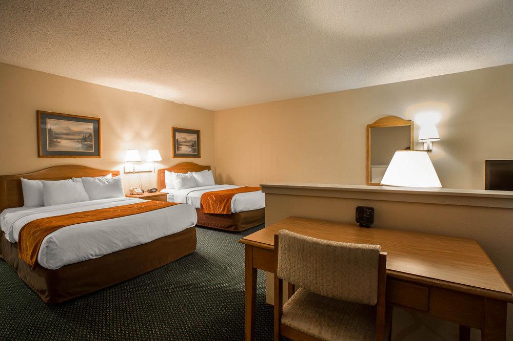 Super 8 By Wyndham Hotel Cherokee