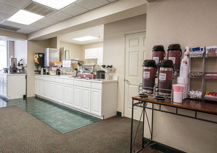 Super 8 By Wyndham 2* Cherokee