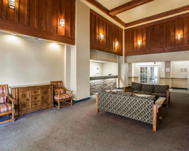 Hotel Super 8 By Wyndham Cherokee